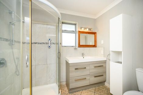 Photo of property in 2 Ursula Drive, Feilding, 4702