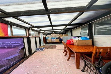 Photo of property in 196 Wordsworth Road, Manurewa, Auckland, 2102