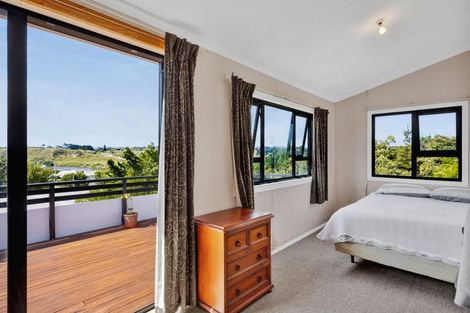 Photo of property in 34 Kent Street, Patea, 4520