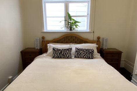 Photo of property in 156a Oriental Parade, Oriental Bay, Wellington, 6011