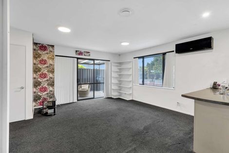 Photo of property in 1/123 Sawyers Arms Road, Northcote, Christchurch, 8052