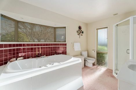 Photo of property in 9 Bob Lee Place, Wanaka, 9305
