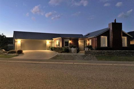 Photo of property in 16 Sunhaven Cove, Cromwell, 9310