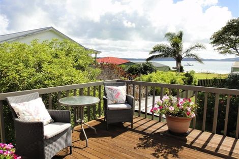 Photo of property in 136 One Tree Point Road, One Tree Point, 0118