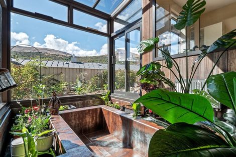 Photo of property in 115 Cotter Avenue, Arrowtown, 9302