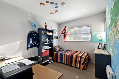 Photo of property in 11 Iles Lane, Cashmere, Christchurch, 8022