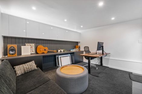 Photo of property in 17 Poto Street, Te Atatu South, Auckland, 0610