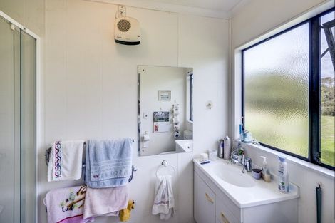 Photo of property in 21 Stafford Street, Clive, 4102