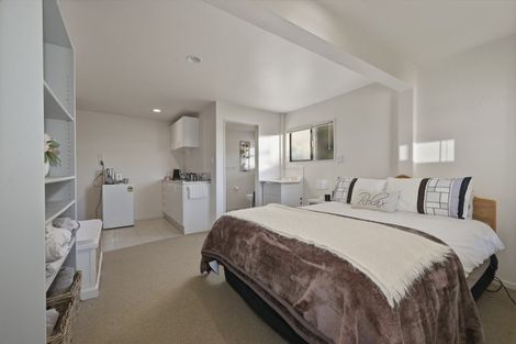 Photo of property in 29 Downing Place, Welcome Bay, Tauranga, 3112