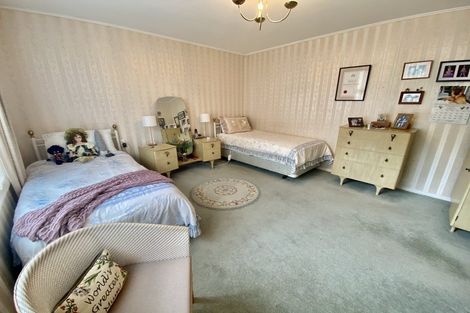 Photo of property in 100 Chester Road, Tawa, Wellington, 5028