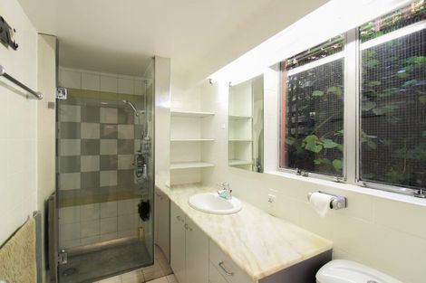 Photo of property in 2/226 Oriental Parade, Oriental Bay, Wellington, 6011