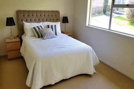 Photo of property in 38a Sunnynook Road, Sunnynook, Auckland, 0620