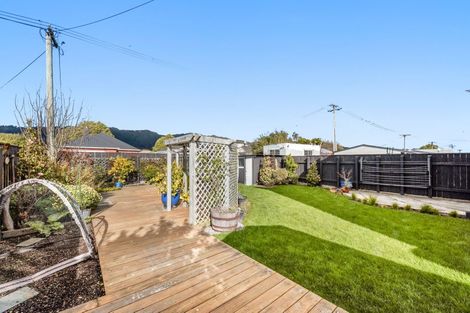Photo of property in 356 Cambridge Terrace, Naenae, Lower Hutt, 5011