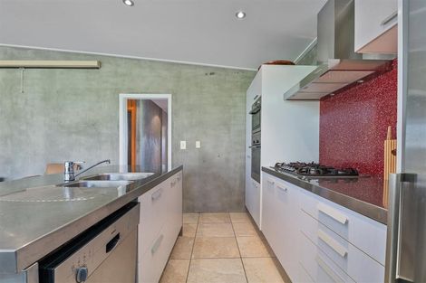Photo of property in 111 Kauri Crescent, Matarangi, Whitianga, 3592