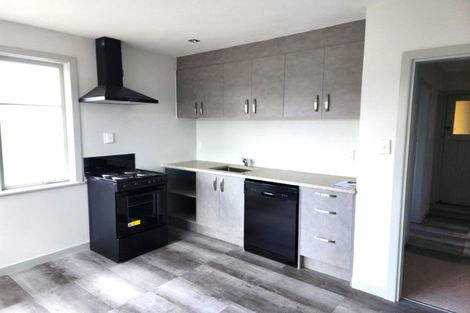 Photo of property in 32 Fruitvale Road, New Lynn, Auckland, 0600