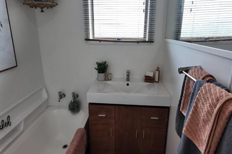 Photo of property in 50 Cascade Crescent, Westbrook, Palmerston North, 4412