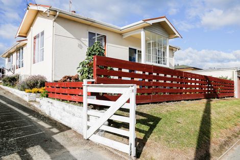 Photo of property in 69 Greta Street, South Hill, Oamaru, 9400