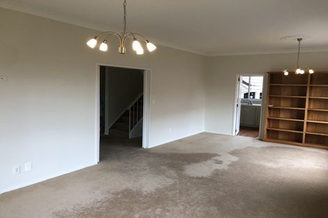 Photo of property in 1/7 Sylvan Park Avenue, Milford, Auckland, 0620