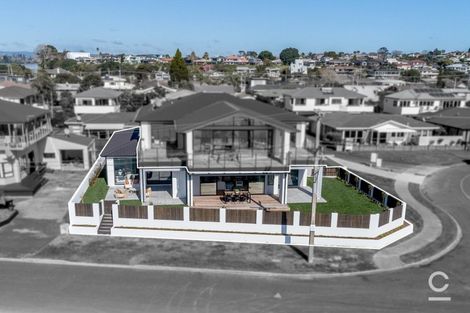 Photo of property in 40 Harbour Drive, Otumoetai, Tauranga, 3110