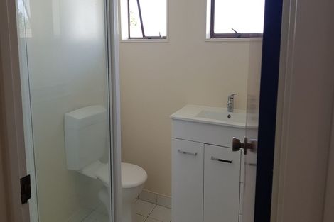 Photo of property in 27 Harris Road, Mount Wellington, Auckland, 1051
