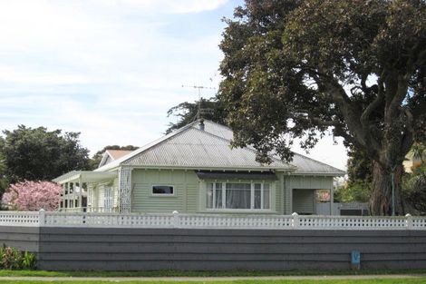 Photo of property in 42 Caius Avenue, Gonville, Whanganui, 4501
