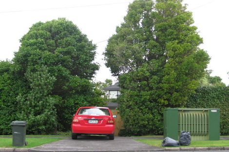 Photo of property in 1/122 Woodglen Road, Glen Eden, Auckland, 0602