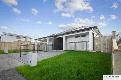 Photo of property in 5 Rarangi Mai Lane, Karaka, 2113