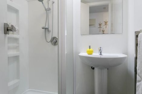 Photo of property in 1/232 Lake Terrace, Waipahihi, Taupo, 3330