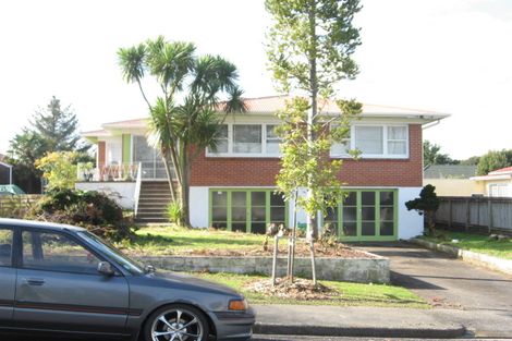 Photo of property in 100 Beaumonts Way, Manurewa, Auckland, 2102