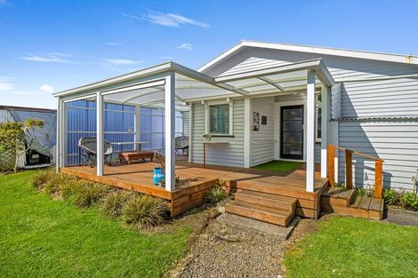 Photo of property in 11 Bear Street, Waverley, 4510