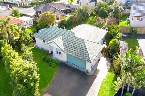 Photo of property in 30 Tauranga Place, Orewa, 0931