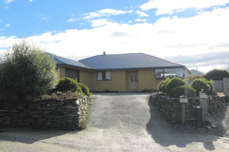 Photo of property in 12 Achilles Place, Wanaka, 9305