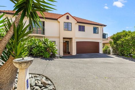 Photo of property in 30 Parkwood Crescent, Gulf Harbour, Whangaparaoa, 0930