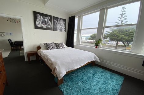 Photo of property in 156a Oriental Parade, Oriental Bay, Wellington, 6011