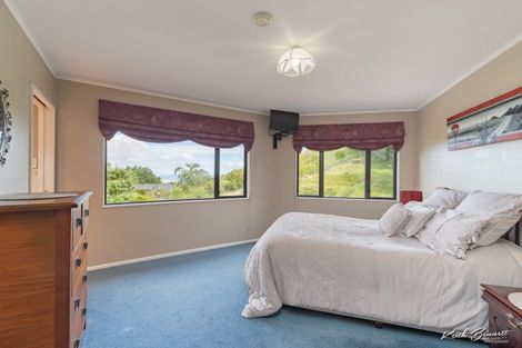 Photo of property in 18 Crestview Grove, Belmont, Lower Hutt, 5010