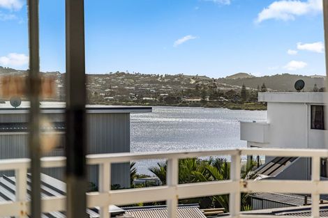 Photo of property in 47 Moffat Road, Red Beach, 0932