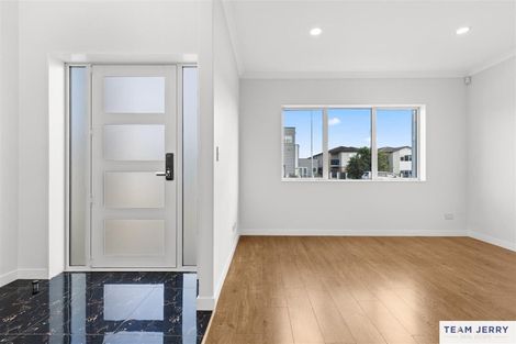 Photo of property in 3 Knockanara Drive, Flat Bush, Auckland, 2019