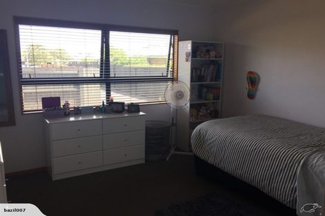 Photo of property in 22 Dover Road, St Andrews, Hamilton, 3200