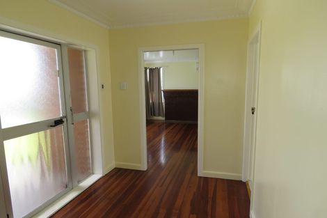 Photo of property in 393 West Coast Road, Glen Eden, Auckland, 0602