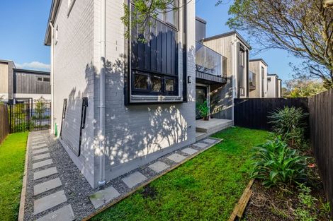 Photo of property in 10 Kaaramuramu Lane, Mangere Bridge, Auckland, 2022