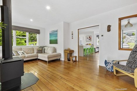 Photo of property in 6 Woodstock Terrace, Tawa, Wellington, 5028