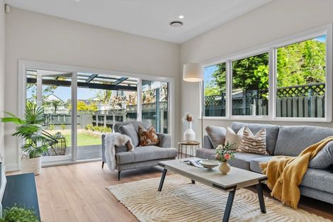 Photo of property in 10 Weston Road, St Albans, Christchurch, 8052