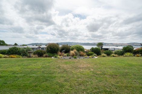 Photo of property in 13 Pukenamu Road, Rainbow Point, Taupo, 3330