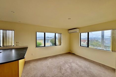 Photo of property in 2b Spencer Road, Pinehill, Auckland, 0632