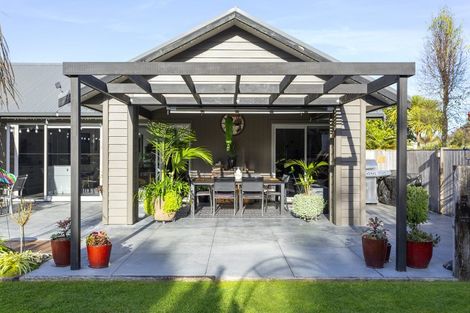 Photo of property in 21 Stewart Glen, Acacia Bay, Taupo, 3385