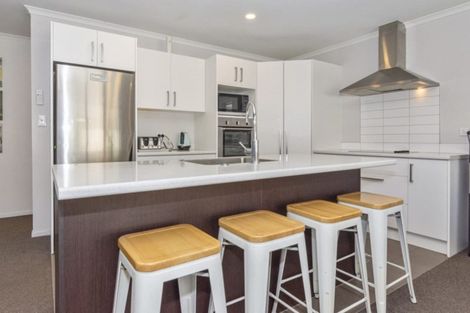 Photo of property in 6 Waipokapu Place, Opaheke, Papakura, 2113