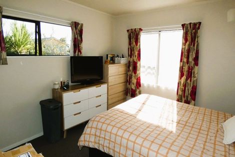 Photo of property in 75b Romilly Street, Westport, 7825