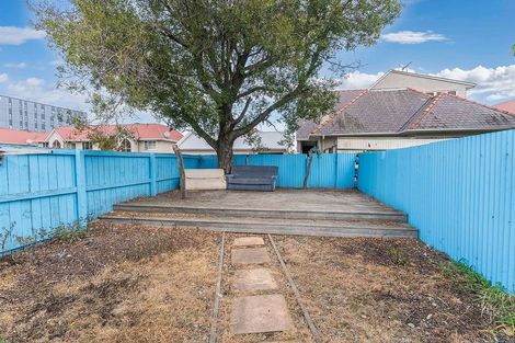 Photo of property in 142 Albany Street, North Dunedin, Dunedin, 9016