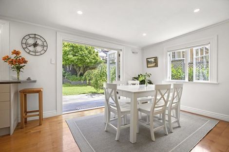 Photo of property in 37 Church Street, Devonport, Auckland, 0624