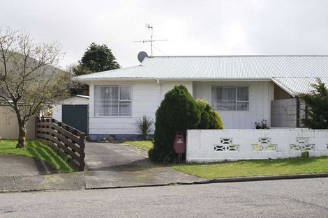 Photo of property in 6b Waiau Close, Kelson, Lower Hutt, 5010